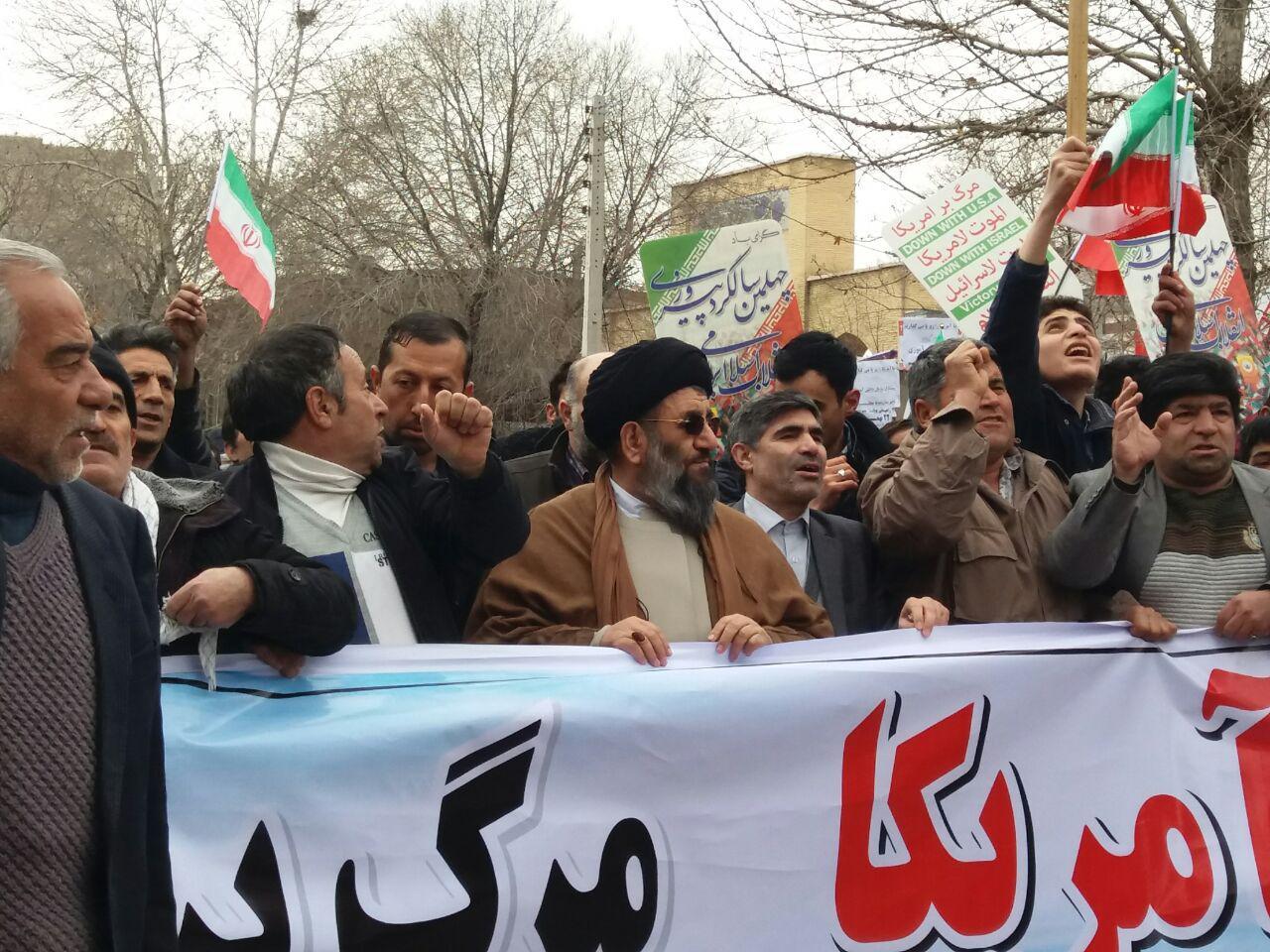 برگزاری راهپیمایی ۲۲ بهمن چهلمین سالگرد پیروزی انقلاب اسلامی در خوی - به روایت از تصویر