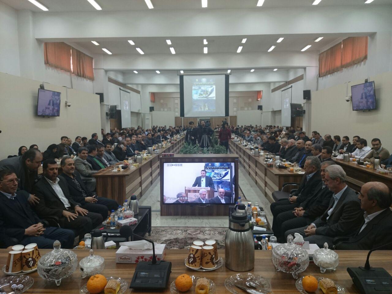 حضور شایسته شرکت توزيع نيروی برق آذربايجان غربي در نمايشگاه جانبی چهارمين کنگره اتوماسيون صنعت برق