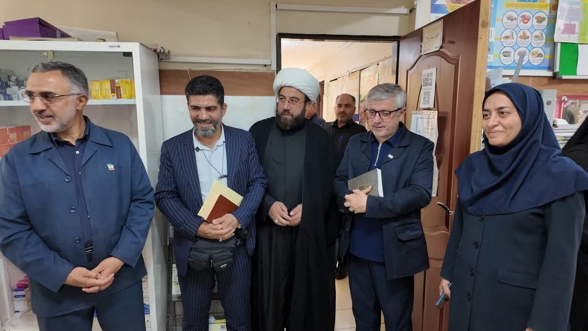 عضو کمیسیون اجتماعی مجلس از روند اجرای پایلوت پزشک خانواده در اسلامشهر بازدید کرد عضو کمیسیون اجتماعی مجلس از روند اجرای پایلوت پزشک خانواده در اسلامشهر بازدید کرد